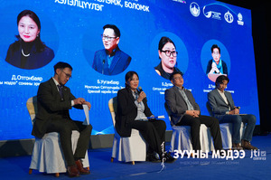 Сэтгүүл зүйн тулгамдсан асуудал болон сэтгүүлчийн хандлага, үнэлэмж, боломжийн талаар  хэлэлцлээ